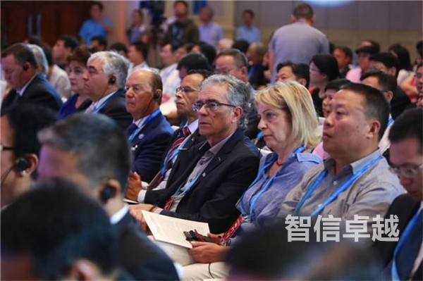 口譯翻譯價格-商務(wù)口價格-商務(wù)口譯的收費標準 口譯翻譯價格-商務(wù)口價格-商務(wù)口譯的收費標準